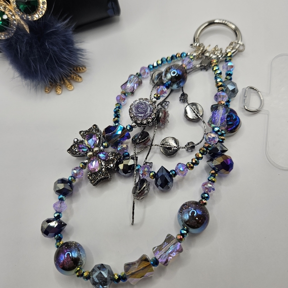 Elegant Black Mini Bag with Owl Charm And Phone Chain - Picture 2 of 5